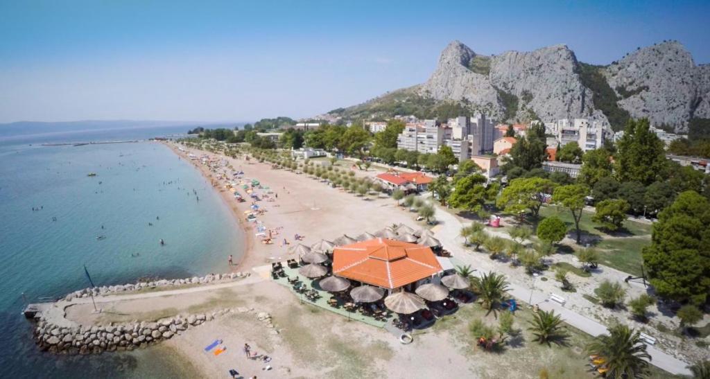 Green 'N Grey Omiš Dış mekan fotoğraf
